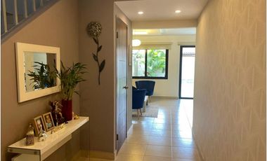 VENTA DE ESPECTACULAR CASA EN VERSALLES (KC)