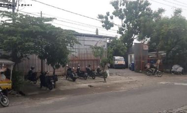 Rumah usaha jemursari selatan