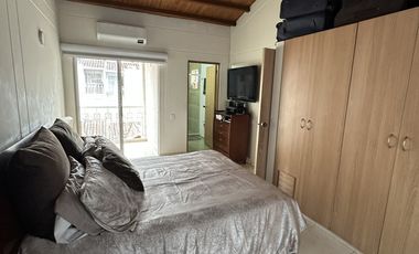 VENTA HERMOSA CASA  3 NIVELES, AMPLIA, 2 PARQUEADEROS. VERSALLES CAMPESTRE FLORIDABLANCA. 153m. Cod V6270