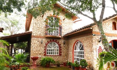 Hermosa Casa estilo Campiriano en Berriozabal