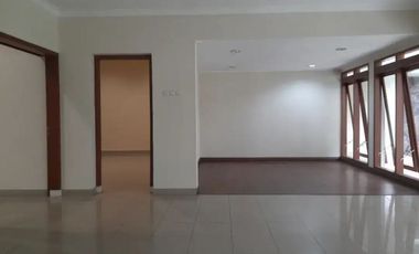 DISEWAKAN RUMAH BELANDA SAYAP DAGO BANDUNG COCOK UNTK KANTOR