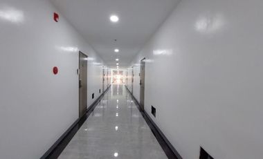 FOR SALE STUDIO WITH BALCONY CONDO IN CLARK FREEPORT ZONE