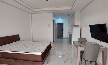 FOR SALE STUDIO WITH BALCONY CONDO IN CLARK FREEPORT ZONE
