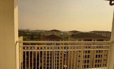 FOR SALE STUDIO WITH BALCONY CONDO IN CLARK FREEPORT ZONE