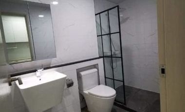 FOR SALE STUDIO WITH BALCONY CONDO IN CLARK FREEPORT ZONE