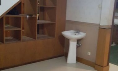 House sale in turn with luxurious interior