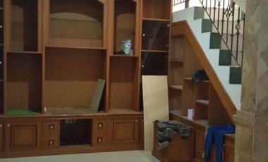 House sale in turn with luxurious interior