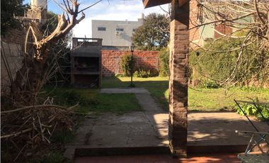 Chalet 4 amb  z/San Cayetano s/vereda de sol