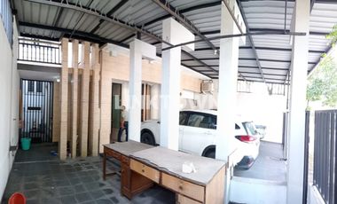 Dijual Rumah 2 Lantai Semifurnish Siap Huni di Gayungsari Barat Surabaya