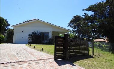CHALET RECICLADO  ZONA IGLESIA PLAYA
