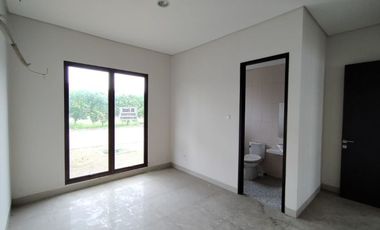 Town House di Cilandak dg Taman & Unfurnished HSE-A0485