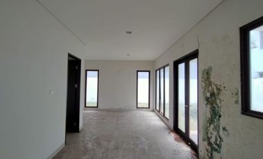 Town House di Cilandak dg Taman & Unfurnished HSE-A0485