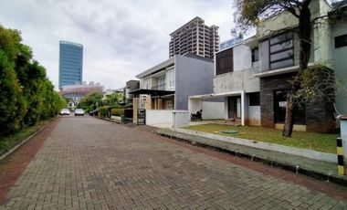 Town House di Cilandak dg Taman & Unfurnished HSE-A0485