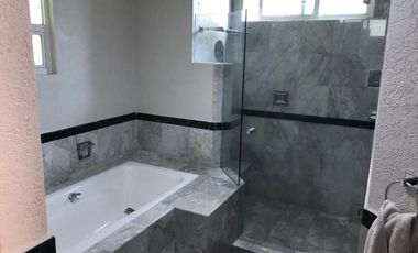 DEPARTAMENTO EN VENTA EN LOMAS COUNTRY