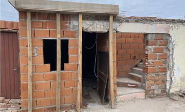 Oportunidad de Inversión! Casa + Deptos en Venta