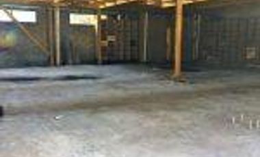 Local Comercial y Bodega en Barrio Av. Matta