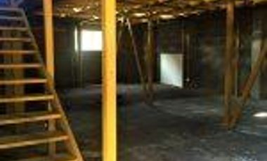 Local Comercial y Bodega en Barrio Av. Matta
