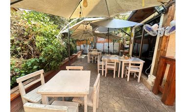 SE VENDE CASA COMERCIAL EN AVENIDA CONSISTORIAL