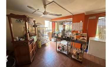 SE VENDE CASA COMERCIAL EN AVENIDA CONSISTORIAL