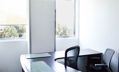 Oficina en Arriendo en Av el Salto 4001