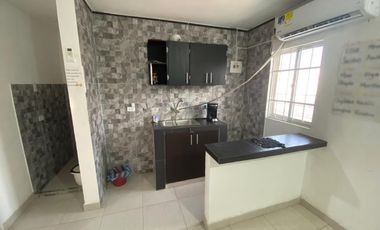 edificio en venta en los robles. Cod V25879