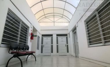 Oficina Comercial Sobre Calle Gorriti - Lomas de Zamora
