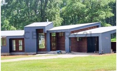 Casa con diseño exclusivo 3D 3B camino Villarrica Loncoche