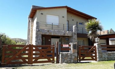 OPORTUNIDAD!!PERMUTA CASA EN LA CUMBRE SIERRAS DE CORDOBA