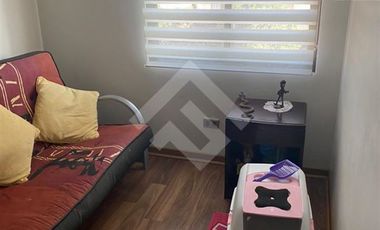 Casa en Venta en Los Cipreses con Av Del Canal (Conserjeria)