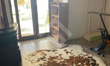 Casa en Venta en Los Cipreses con Av Del Canal (Conserjeria)