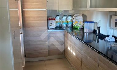 Casa en Venta en Los Cipreses con Av Del Canal (Conserjeria)