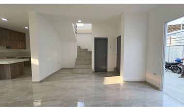 CASA AMPLIA A ESTRENAR EN LAS ORQUDEAS, MANTA