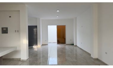 CASA AMPLIA A ESTRENAR EN LAS ORQUDEAS, MANTA