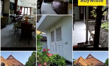 Dijual Rumah Bagus Terawat Pusat Kota Surabaya di Jalan Lombok