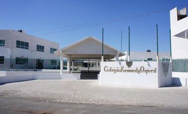 Edificio con terreno antes una escuela