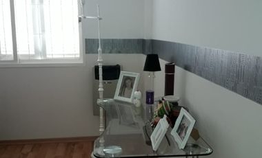 Triplex en venta en Villa Luzuriaga