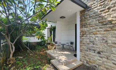 Rumah 2 Lantai Disewa di Cipinang Indah