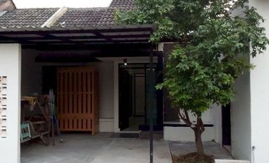Dijual rumah siap huni di grand Kopo Parahyangan Kopo Sayati lama Bandung Jawa barat
