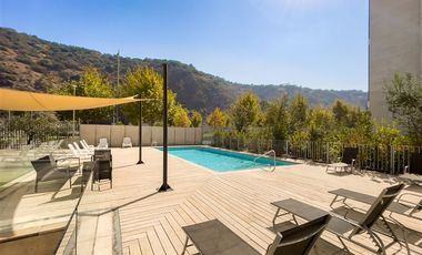 Departamento en Venta con Vista Despejada. Vitacura