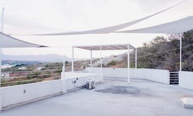 CASA EN VENTA CON VISTA AL LAGO 