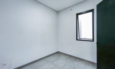 Rumah Strategis 5 Menit ke RSUD Kota Bogor 2 Lantai Siap KPR J-38943