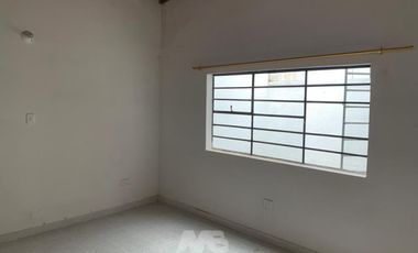 casa en arriendo en laureles. Cod A63431