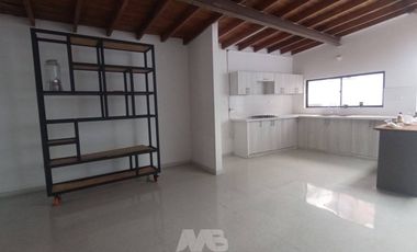 casa en arriendo en laureles. Cod A63431