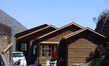 Tu refugio en la montaña, a minutos de Santiago