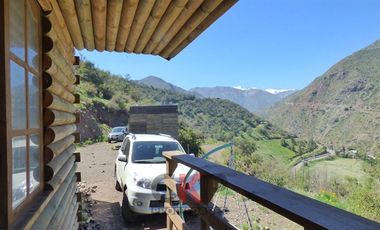 Tu refugio en la montaña, a minutos de Santiago