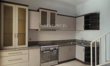 Dijual Rumah Siap Huni Dengan Pool Di Pondok Indah JakSel