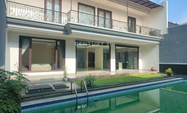 Dijual Rumah Siap Huni Dengan Pool Di Pondok Indah JakSel