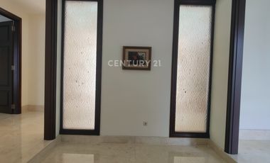 Dijual Rumah Siap Huni Dengan Pool Di Pondok Indah JakSel