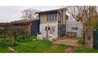 VENTA Casa 3 amb c/gge más Depto 1 amb