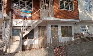 casa en arriendo en aranjuez. Cod A6442